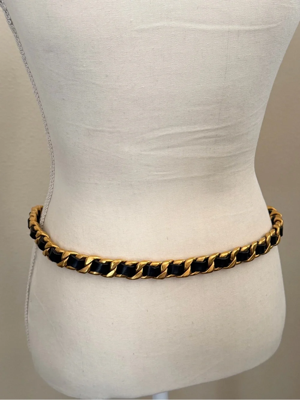 CHANEL Vintage Gold Chain Belt with Black Leather and CC Nautical Wheel Charm